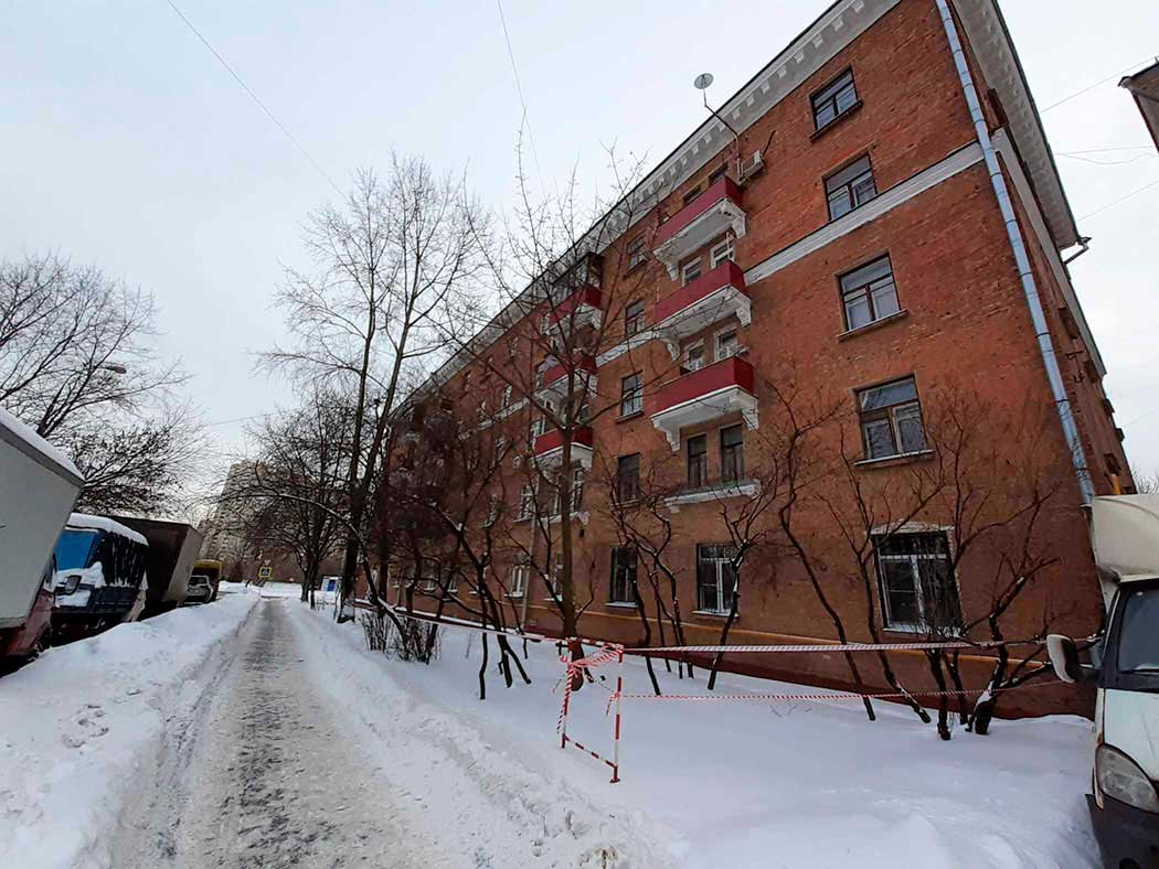 2 х комнатная квартира в <span>Сталинском доме на ул.Озерная</span> 