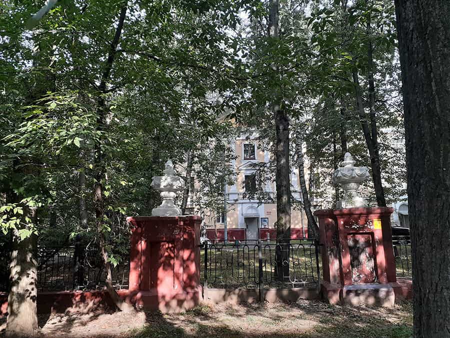 Комната <span>в коммунальной квартире в послевоенной</span> сталинке в немецком квартале Измайлово