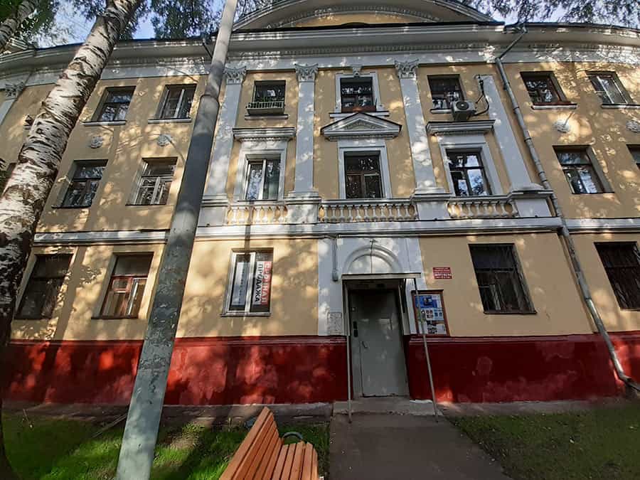 Комната <span>в коммунальной квартире в послевоенной</span> сталинке в немецком квартале Измайлово